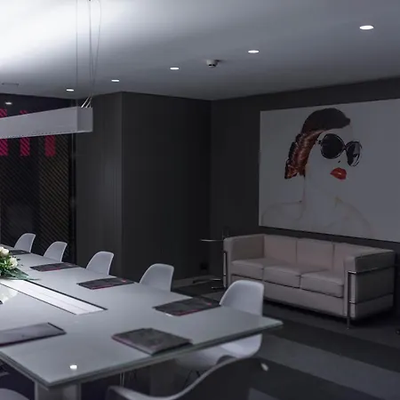 Graffit Gallery Design וארנה
