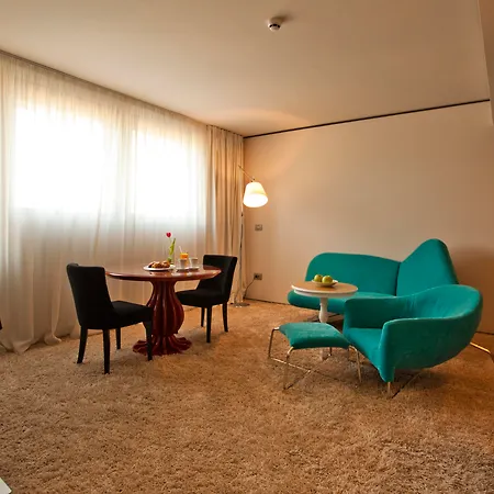 Graffit Gallery Design וארנה