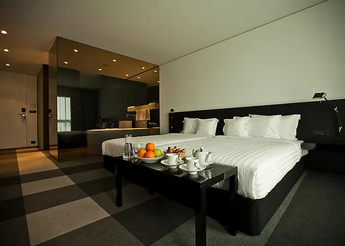 Graffit Gallery Design Hotell Varna