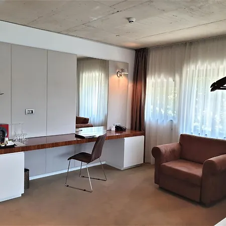 галерия графит