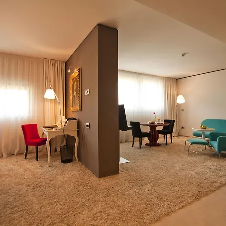Hotel Graffit Gallery Design Varna