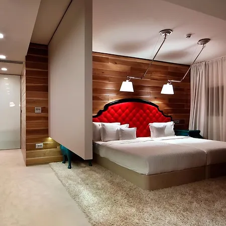 Hotel Graffit Gallery Design 5*