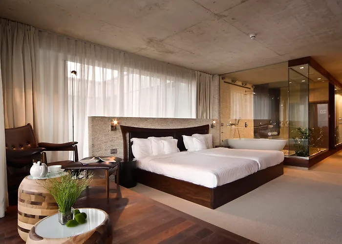 Graffit Gallery Design